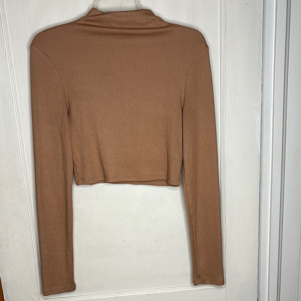 Princess Polly Khaki Tan Long Sleeve Crop Top Size 8